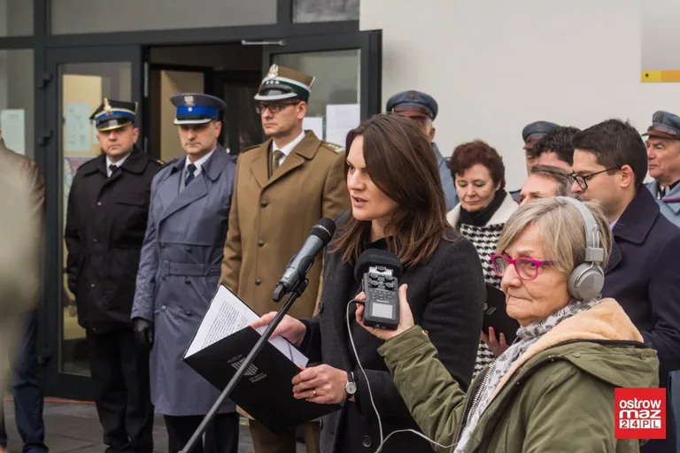Otwarcie wystawy pt. "Powstała by żyć" (zdjęcia)