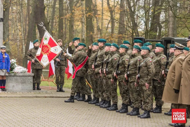 Uroczystości niepodległościowe w Komorowie (zdjęcia)