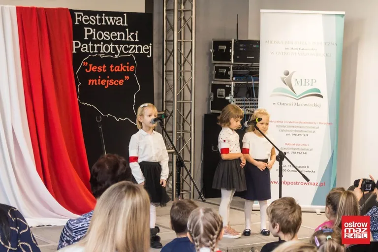 Festiwal piosenki patriotycznej "Jest takie miejsce" (zdjęcia, wideo)