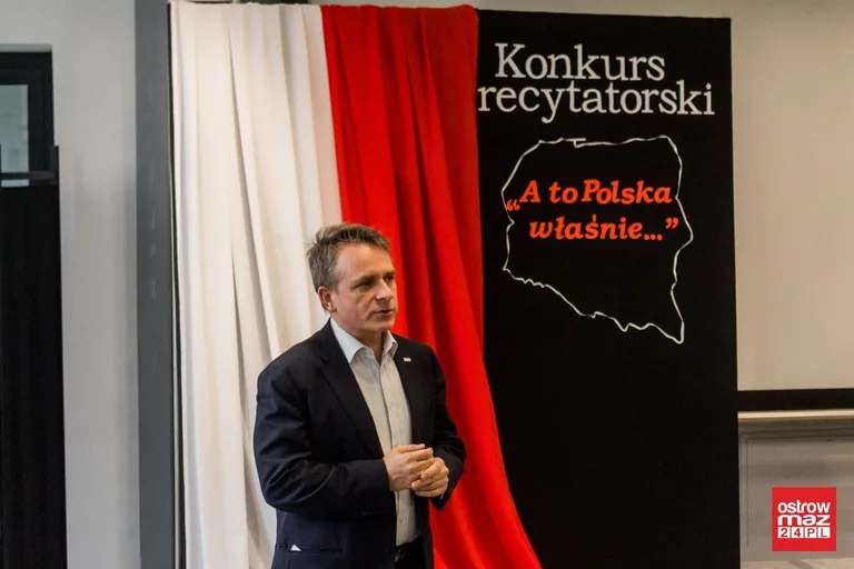 Konkurs recytatorski w starej elektrowni (zdjęcia, wideo)