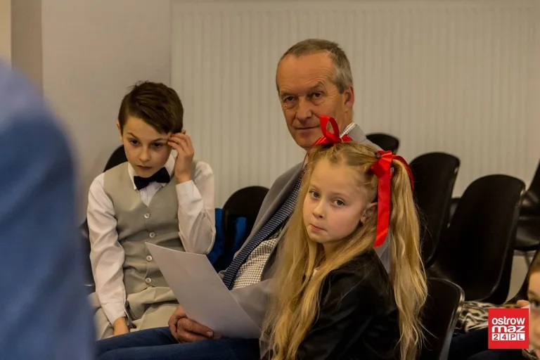 Konkurs recytatorski w starej elektrowni (zdjęcia, wideo)