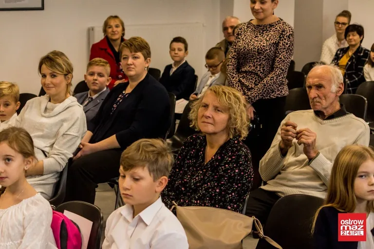 Konkurs recytatorski w starej elektrowni (zdjęcia, wideo)