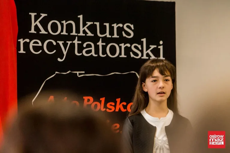 Konkurs recytatorski w starej elektrowni (zdjęcia, wideo)