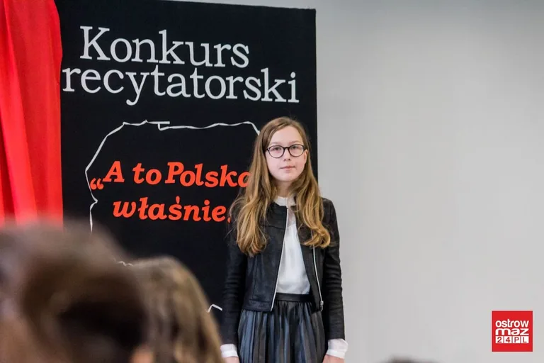 Konkurs recytatorski w starej elektrowni (zdjęcia, wideo)