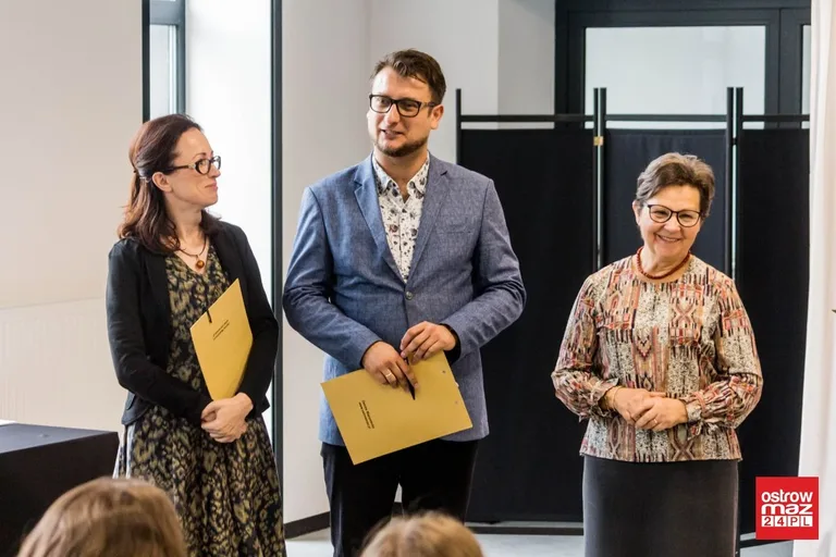 Konkurs recytatorski w starej elektrowni (zdjęcia, wideo)