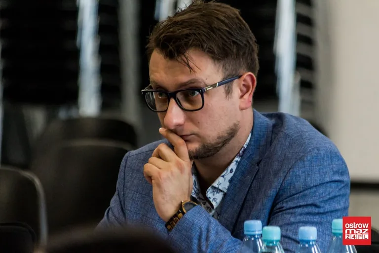 Konkurs recytatorski w starej elektrowni (zdjęcia, wideo)
