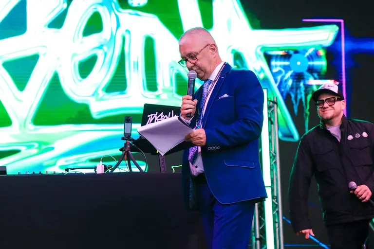 Pierwszy dzień Dni Ostrowi przyciągnął tłumy. Kizo dał największy koncert (zdjęcia)