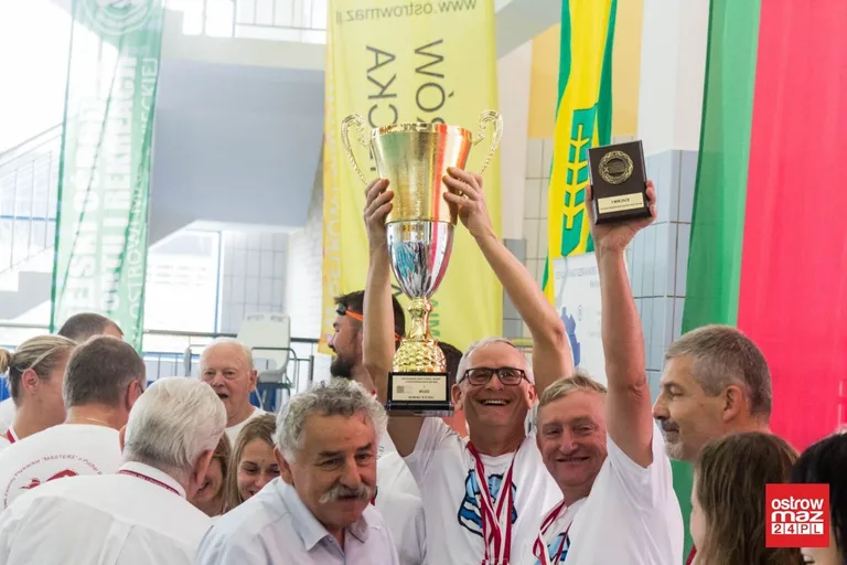 Zawody pływackie Masters w Ostrowi Mazowieckiej (zdjęcia)