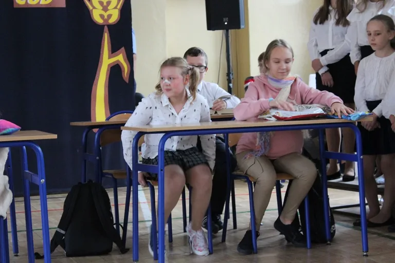 Dzień Edukacji Narodowej w ostrowskiej "jedynce" (zdjęcia)
