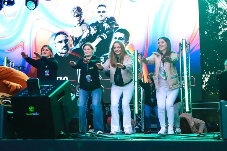 Pierwszy dzień Dni Ostrowi przyciągnął tłumy. Kizo dał największy koncert (zdjęcia)