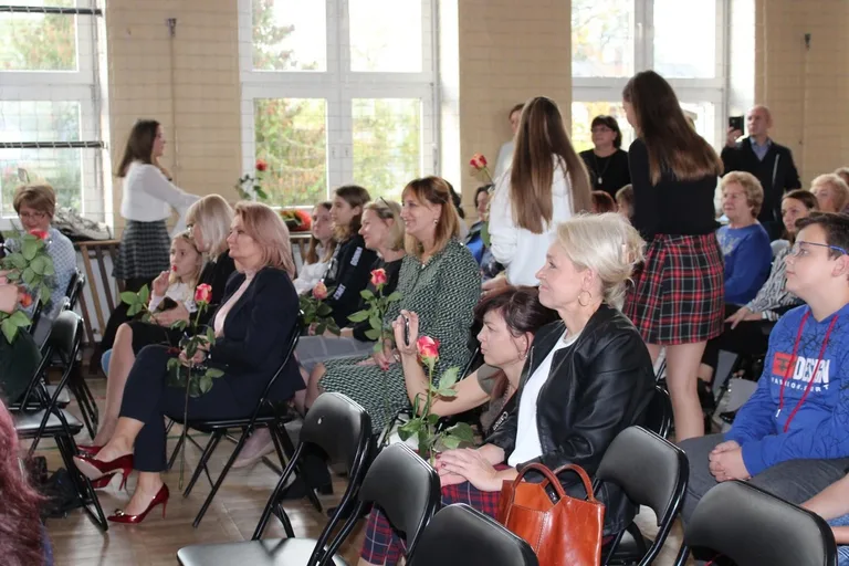 Dzień Edukacji Narodowej w ostrowskiej "jedynce" (zdjęcia)