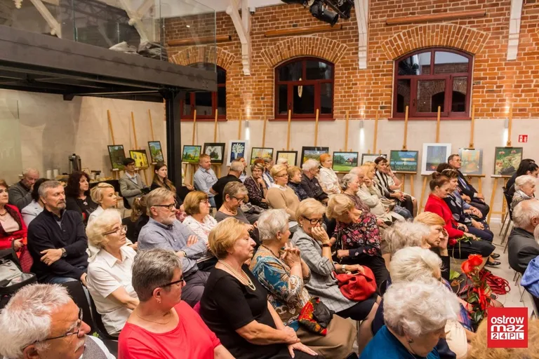 Prace pracowni plastycznej UTW w Jatkach (zdjęcia)