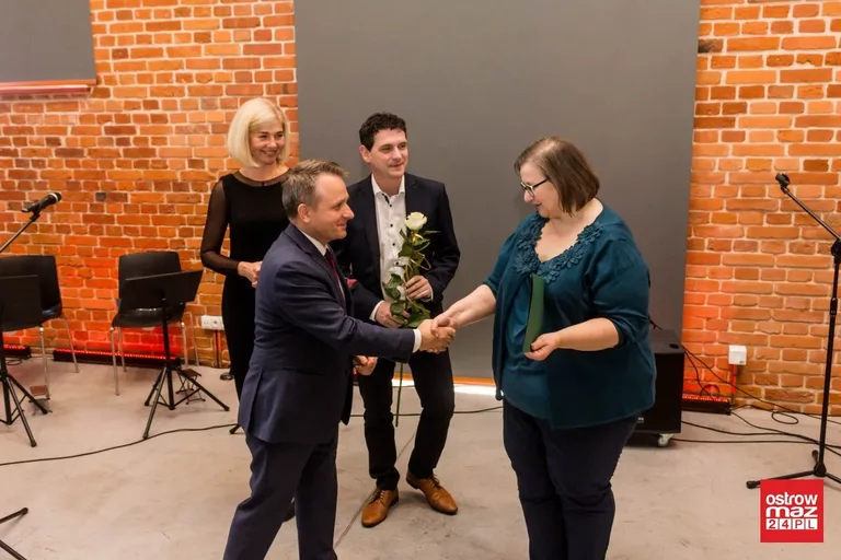 Miejski Dzień Edukacji Narodowej. Włodarz miasta nagrodził nauczycieli (zdjęcia, wideo)