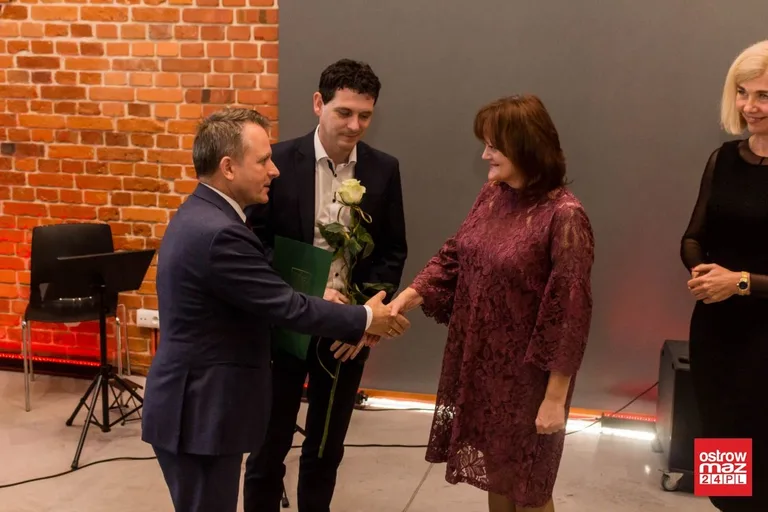 Miejski Dzień Edukacji Narodowej. Włodarz miasta nagrodził nauczycieli (zdjęcia, wideo)