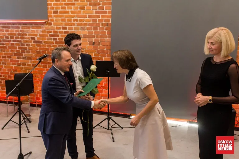 Miejski Dzień Edukacji Narodowej. Włodarz miasta nagrodził nauczycieli (zdjęcia, wideo)