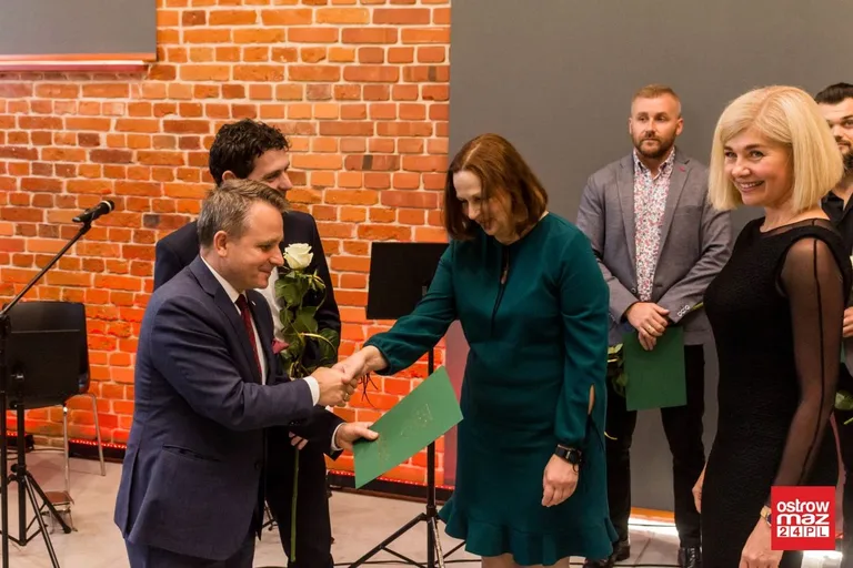 Miejski Dzień Edukacji Narodowej. Włodarz miasta nagrodził nauczycieli (zdjęcia, wideo)
