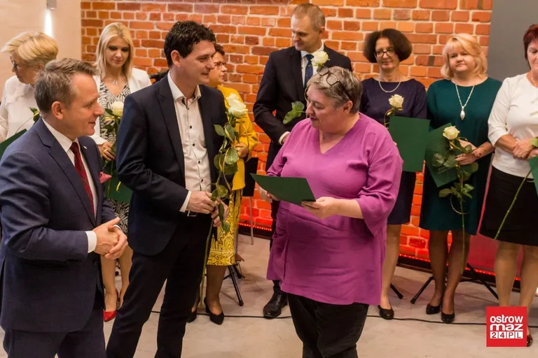 Miejski Dzień Edukacji Narodowej. Włodarz miasta nagrodził nauczycieli (zdjęcia, wideo)