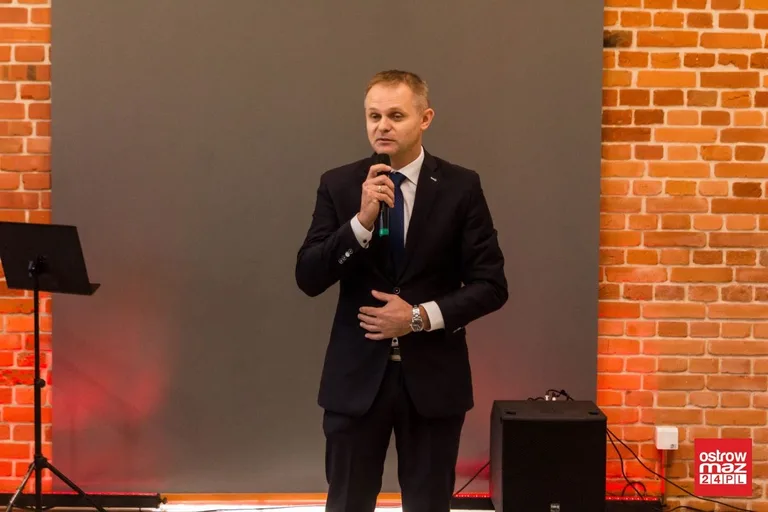 Miejski Dzień Edukacji Narodowej. Włodarz miasta nagrodził nauczycieli (zdjęcia, wideo)