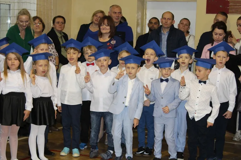 Ślubowanie pierwszoklasistów w "jedynce" (zdjęcia)