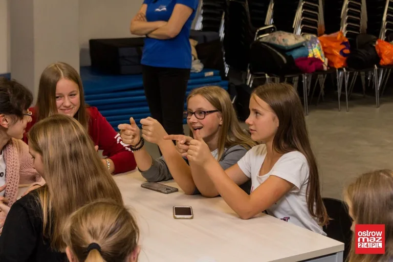 Noc eksperymentów z biblioteką za nami (zdjęcia)