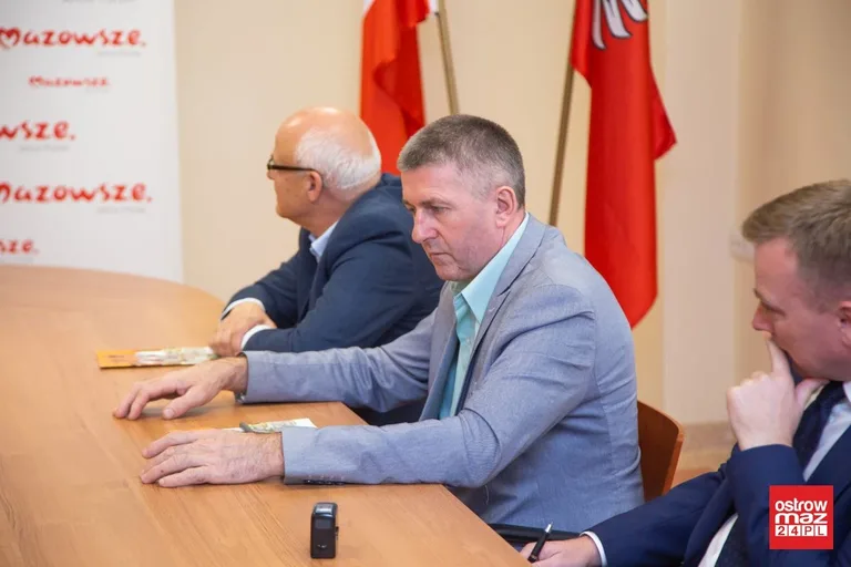 Pracownie z powiatu ostrowskiego dofinansowane (zdjęcia)