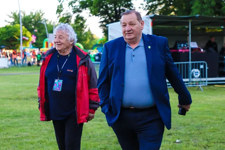 Pierwszy dzień Dni Ostrowi przyciągnął tłumy. Kizo dał największy koncert (zdjęcia)