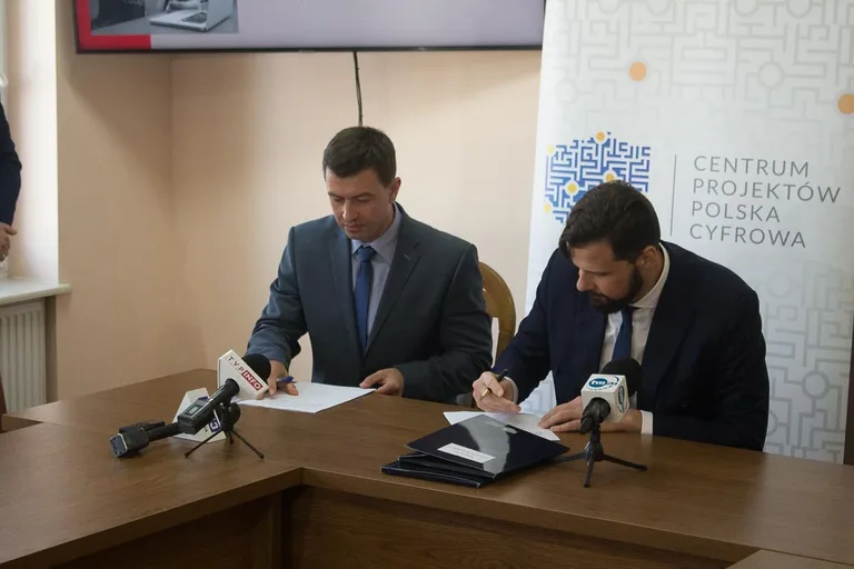 W Nurze podpisano umowy na blisko 20 mln zł