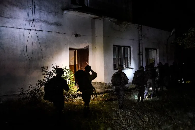Żołnierze mazowieckiej brygady wychodzą poza poligony (zdjęcia)