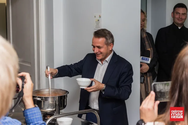 Otwarcie kuchni miejskiej w Ostrowi Mazowieckiej (zdjęcia, wideo)
