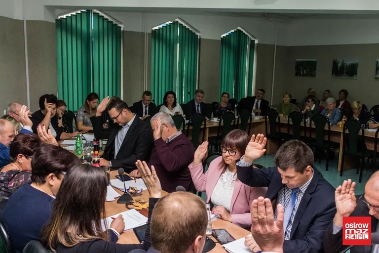 Radni przyjęli szereg uchwał (zdjęcia, wideo)