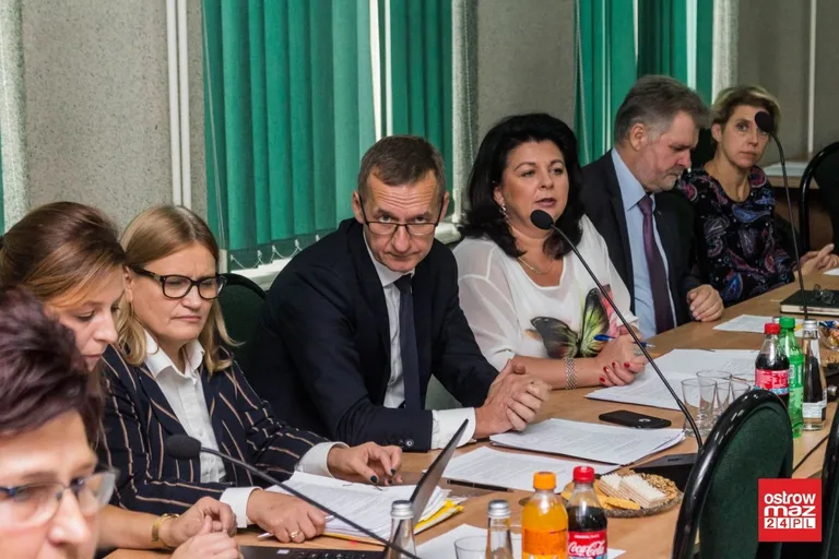 Radni przyjęli szereg uchwał (zdjęcia, wideo)