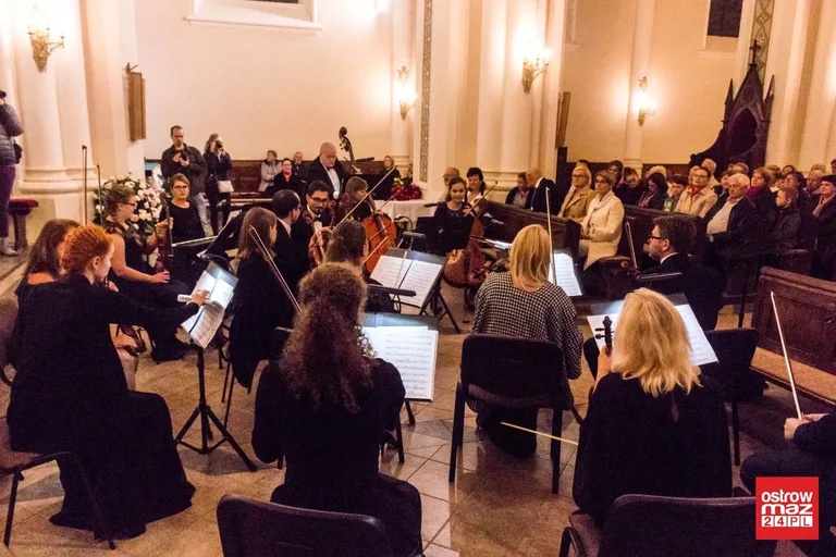 Koncert filharmonii w ostrowskim kościele (zdjęcia, wideo)