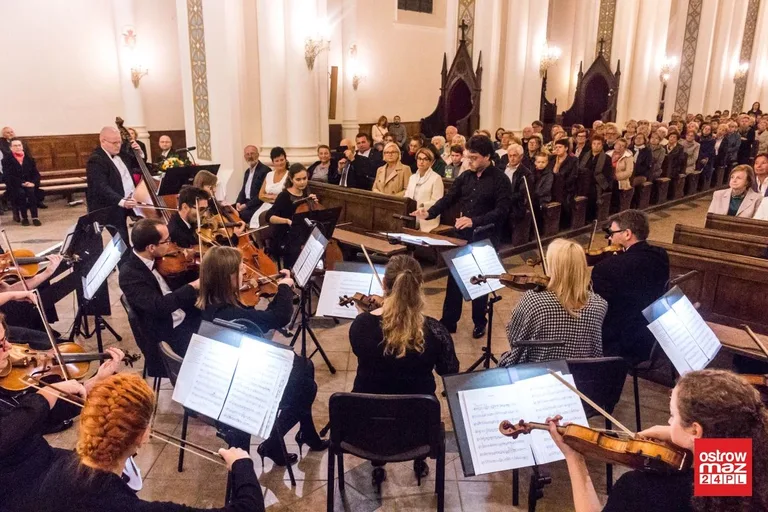 Koncert filharmonii w ostrowskim kościele (zdjęcia, wideo)