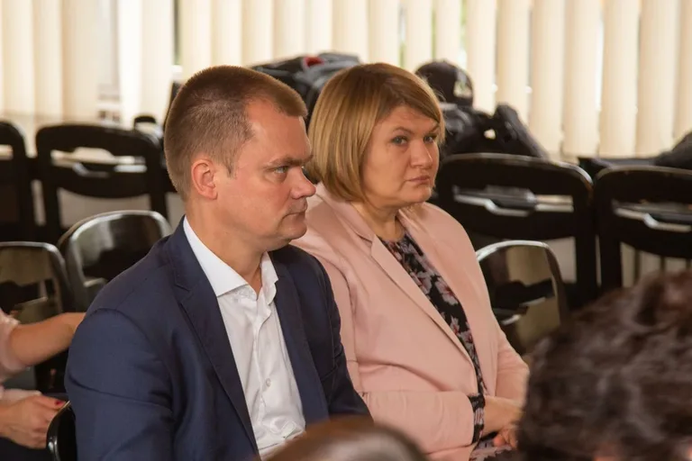 Miliony na budowę dróg w mieście i powiecie (zdjęcia)