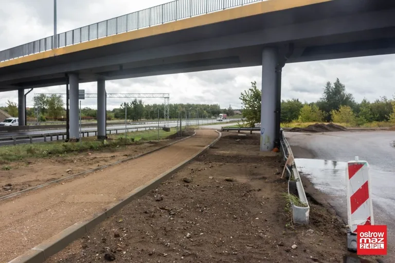 Powstają ścieżki pieszo-rowerowe (zdjęcia)