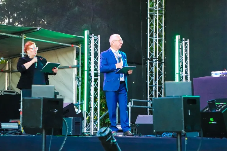 Pierwszy dzień Dni Ostrowi przyciągnął tłumy. Kizo dał największy koncert (zdjęcia)