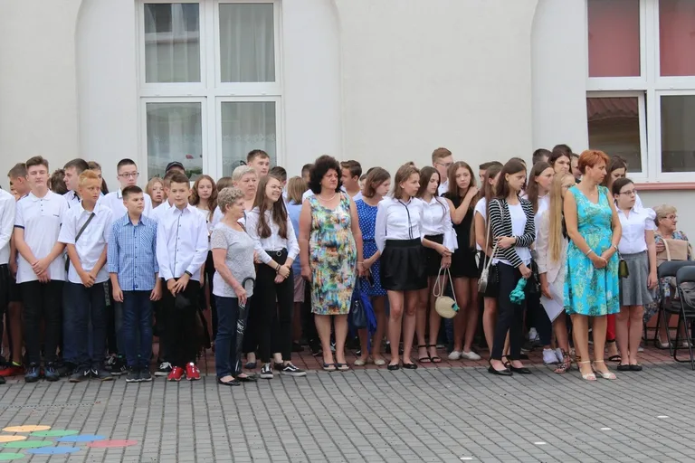 Początek roku szkolnego w "jedynce" (zdjęcia)