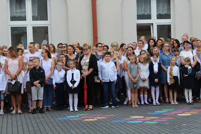Początek roku szkolnego w "jedynce" (zdjęcia)