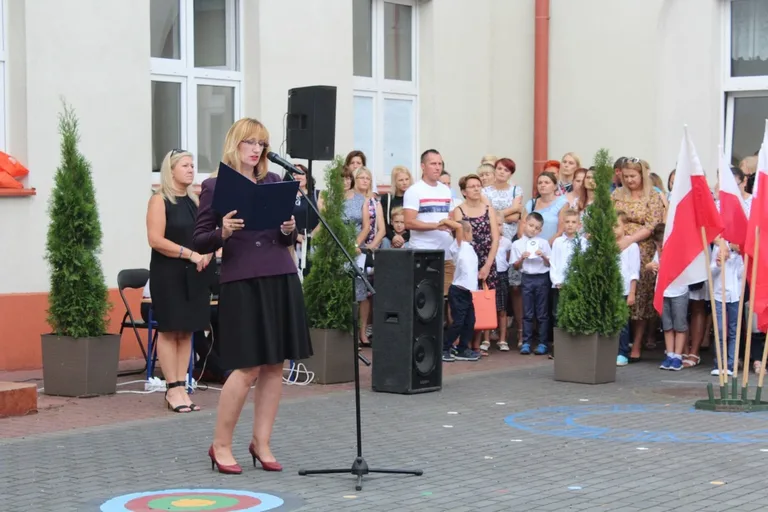 Początek roku szkolnego w "jedynce" (zdjęcia)