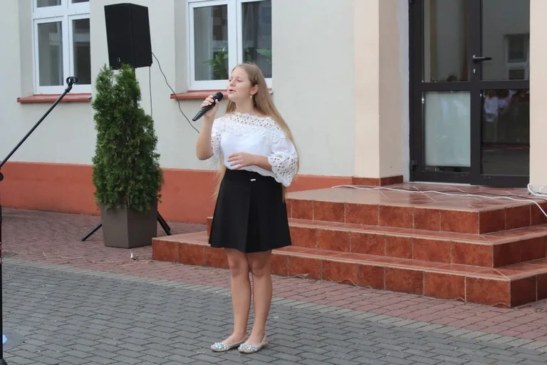 Początek roku szkolnego w "jedynce" (zdjęcia)