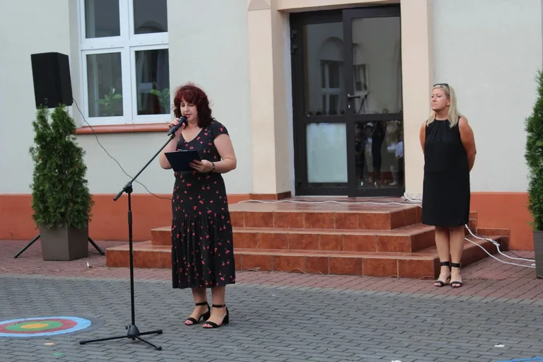 Początek roku szkolnego w "jedynce" (zdjęcia)
