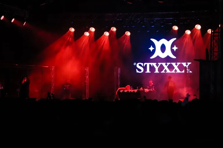 Pierwszy dzień Dni Ostrowi przyciągnął tłumy. Kizo dał największy koncert (zdjęcia)