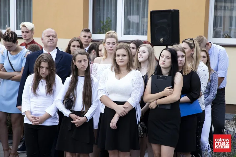 Rozpoczęcie roku szkolnego w lubiejewskim ZS CKR (zdjęcia, wideo)
