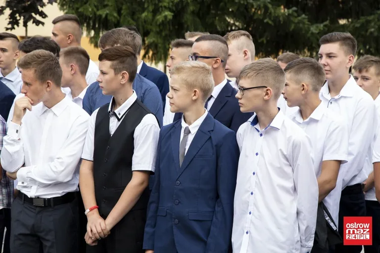 Rozpoczęcie roku szkolnego w lubiejewskim ZS CKR (zdjęcia, wideo)