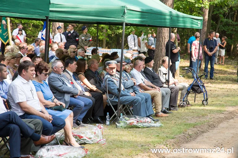 Pod Pecynką uczcili pamięć bohaterów (zdjęcia, wideo)