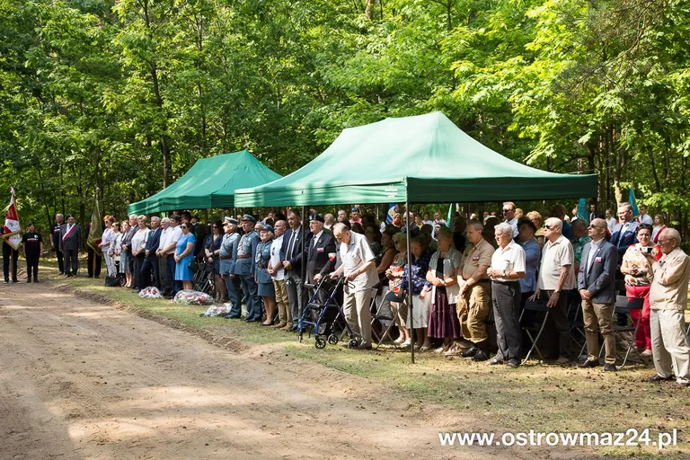 Pod Pecynką uczcili pamięć bohaterów (zdjęcia, wideo)