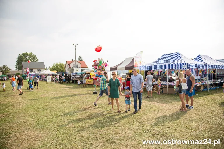 Święto plonów w gminie Ostrów Mazowiecka (zdjęcia, wideo)
