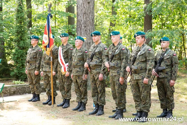 Pod Pecynką uczcili pamięć bohaterów (zdjęcia, wideo)
