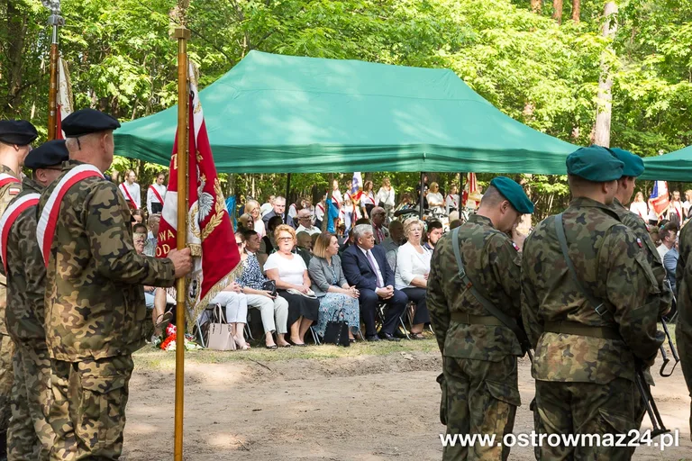 Pod Pecynką uczcili pamięć bohaterów (zdjęcia, wideo)