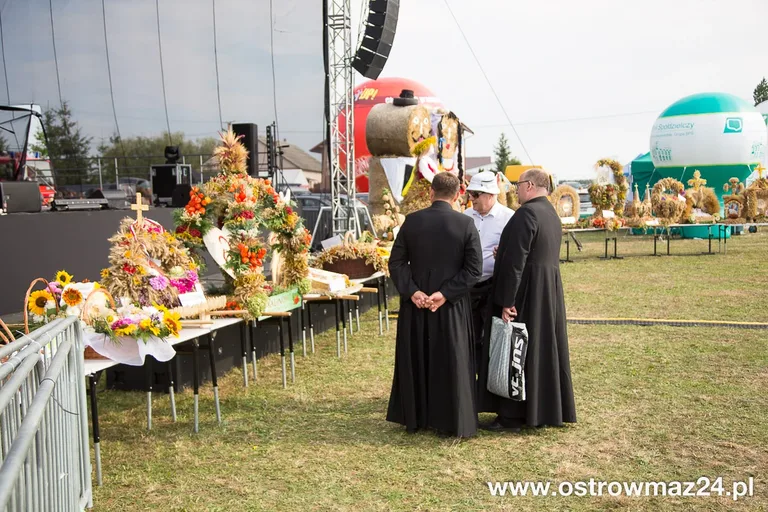 Święto plonów w gminie Ostrów Mazowiecka (zdjęcia, wideo)